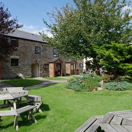 Kennacott Court Holiday Cottages บู๊ด ภายนอก รูปภาพ