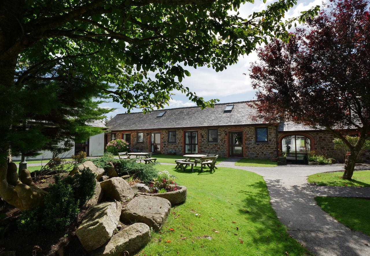 Kennacott Court Holiday Cottages บู๊ด ภายนอก รูปภาพ