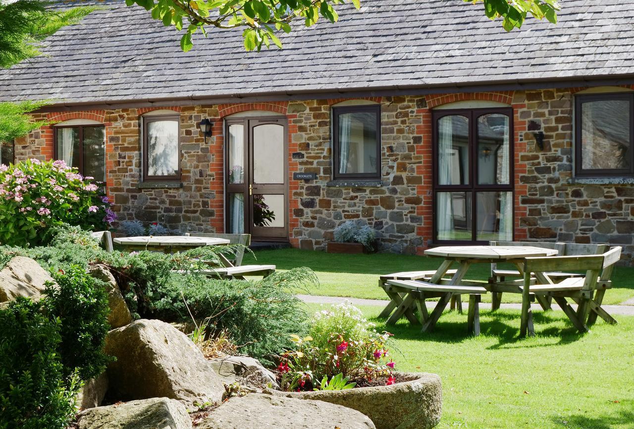 Kennacott Court Holiday Cottages บู๊ด ภายนอก รูปภาพ