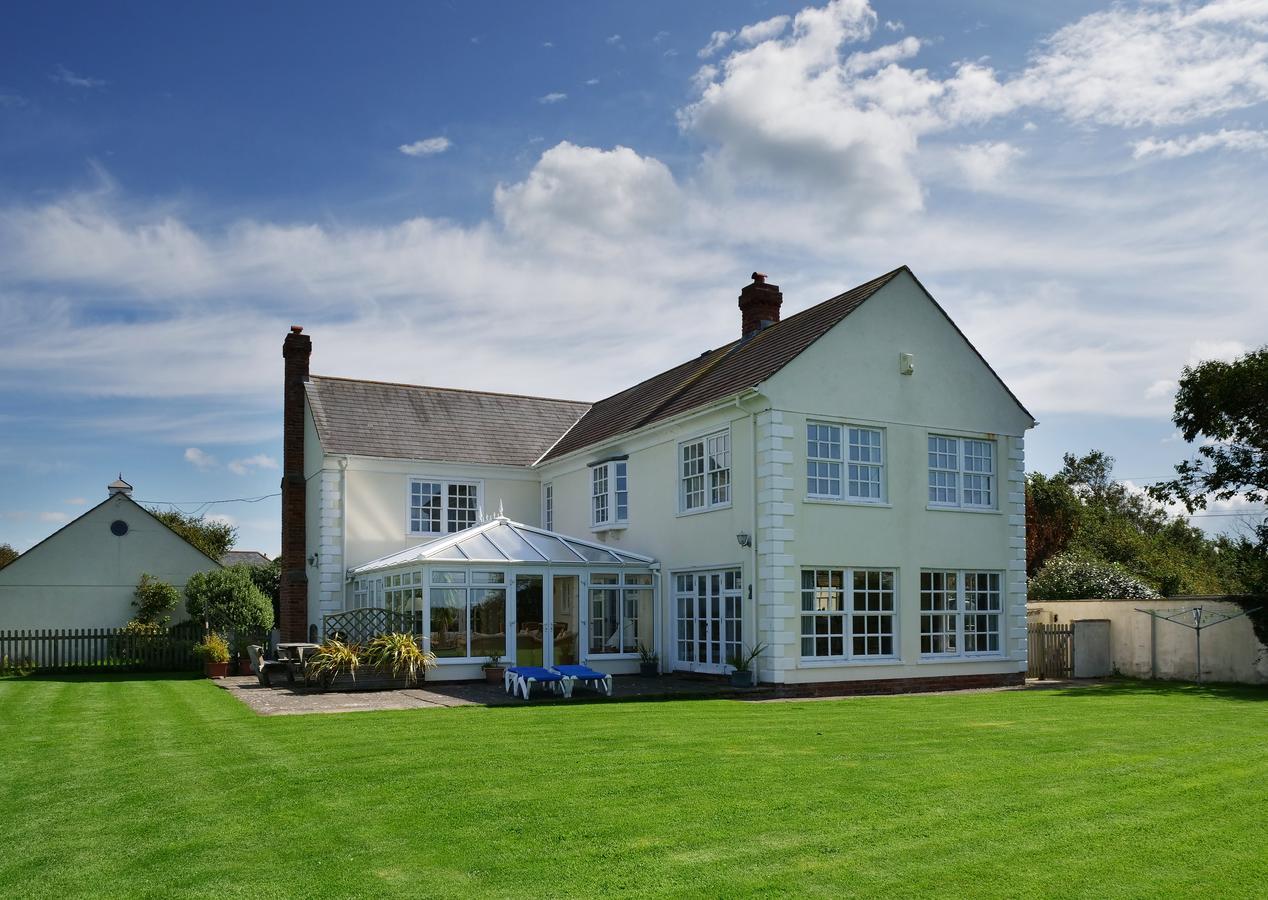 Kennacott Court Holiday Cottages บู๊ด ภายนอก รูปภาพ
