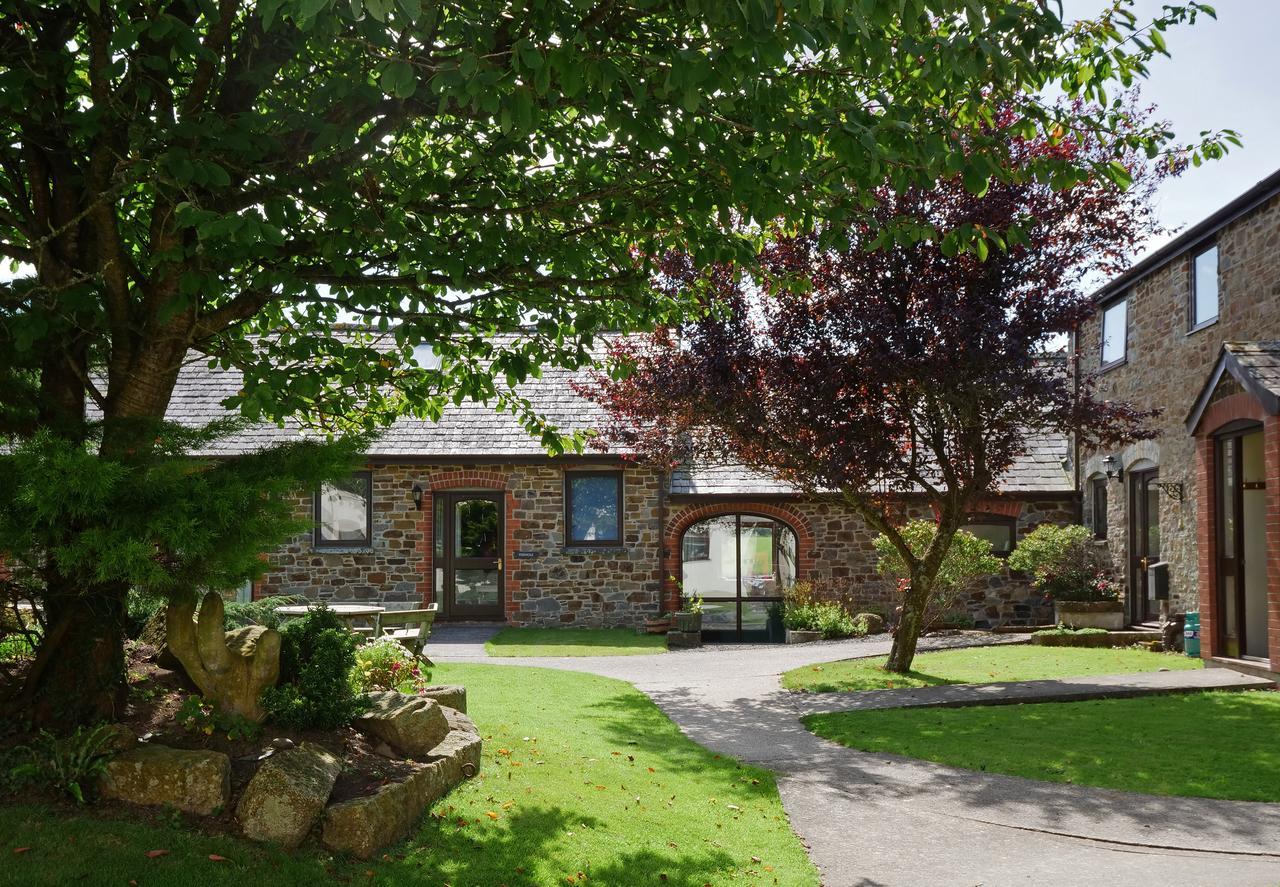 Kennacott Court Holiday Cottages บู๊ด ภายนอก รูปภาพ
